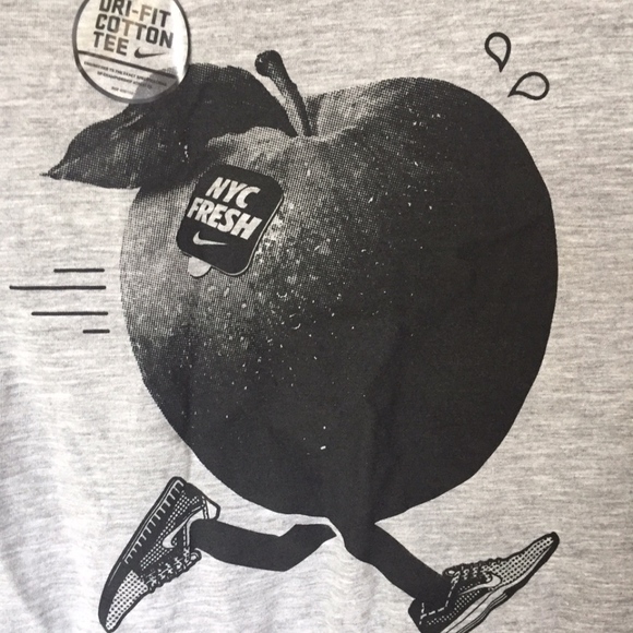 NWT NIKE Women DRI-FIT Cotton RUN Graphic TEE NYC Performance Top - Picture 3 of 4